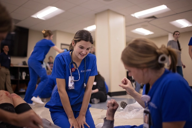nurses in emergency simulation